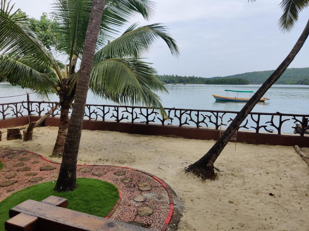Breezywood Resort Malvan Ngoại thất bức ảnh