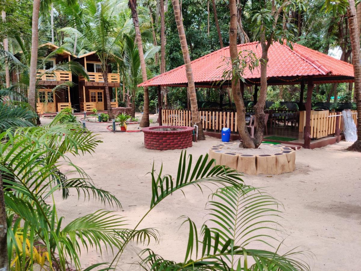 Breezywood Resort Malvan Ngoại thất bức ảnh