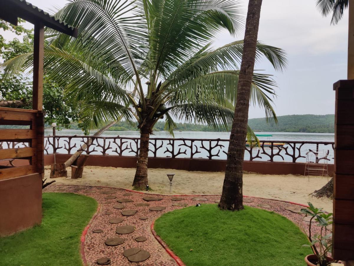 Breezywood Resort Malvan Ngoại thất bức ảnh